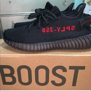 Yeezys 350 v2 bred